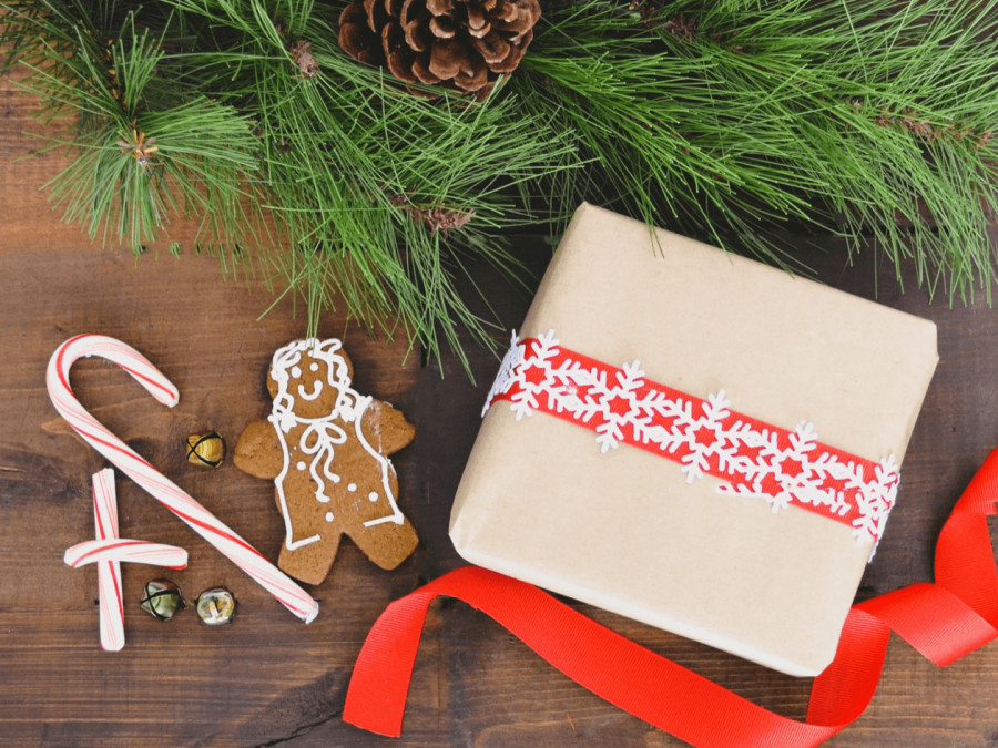 Give the gift of food! 4 easy and affordable Christmas gifts to make in an hour