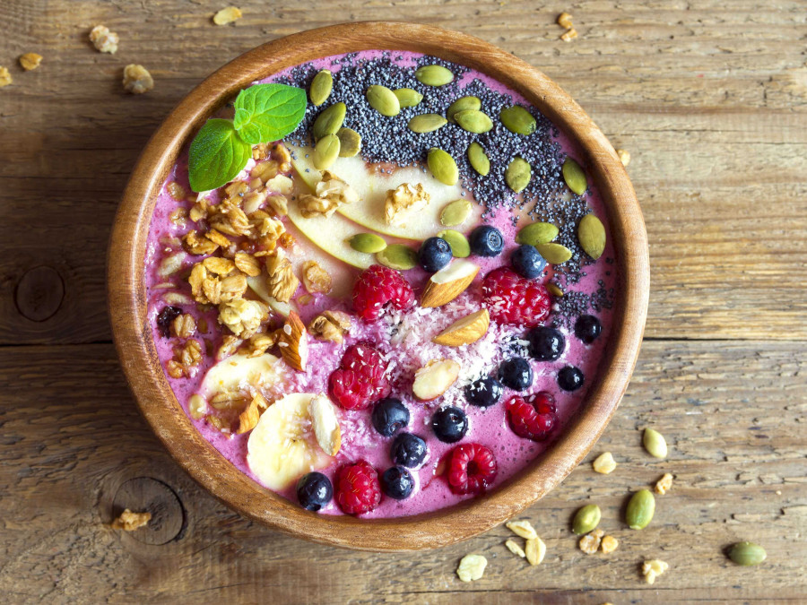 Berry & Oat Smoothie Bowl