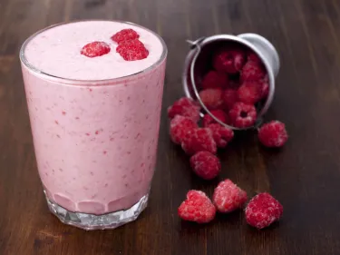 Raspberry & Peanut Butter Smoothie