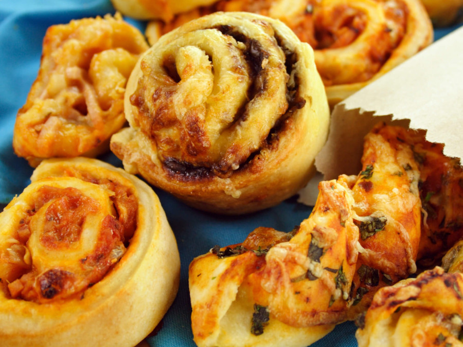 Air Fryer Vegemite Scrolls