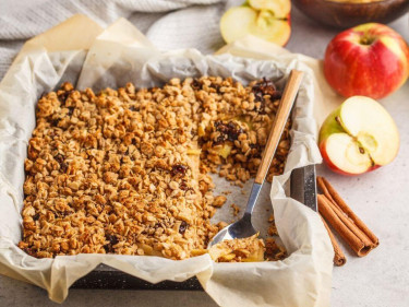 Apple Crumble Slice