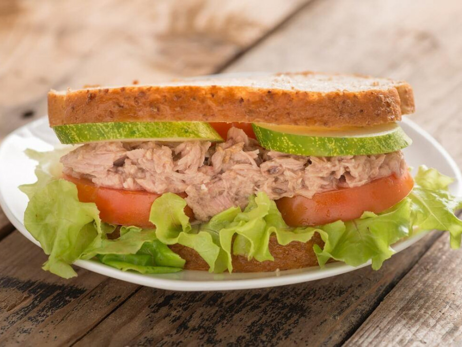 Tuna & Salad Sandwich