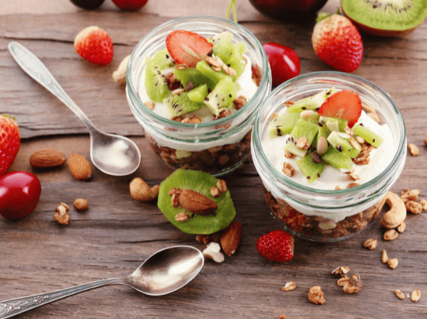 Christmas Yoghurt Parfaits