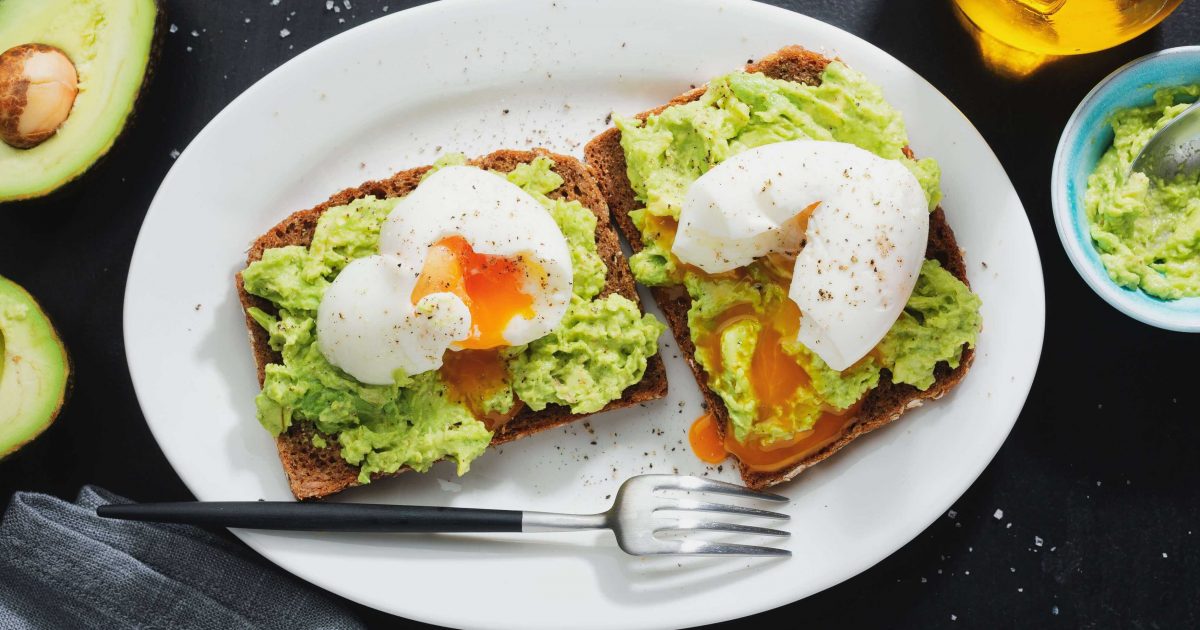 Healthy Poached Eggs & Avo on Toast Recipe | No Money No Time