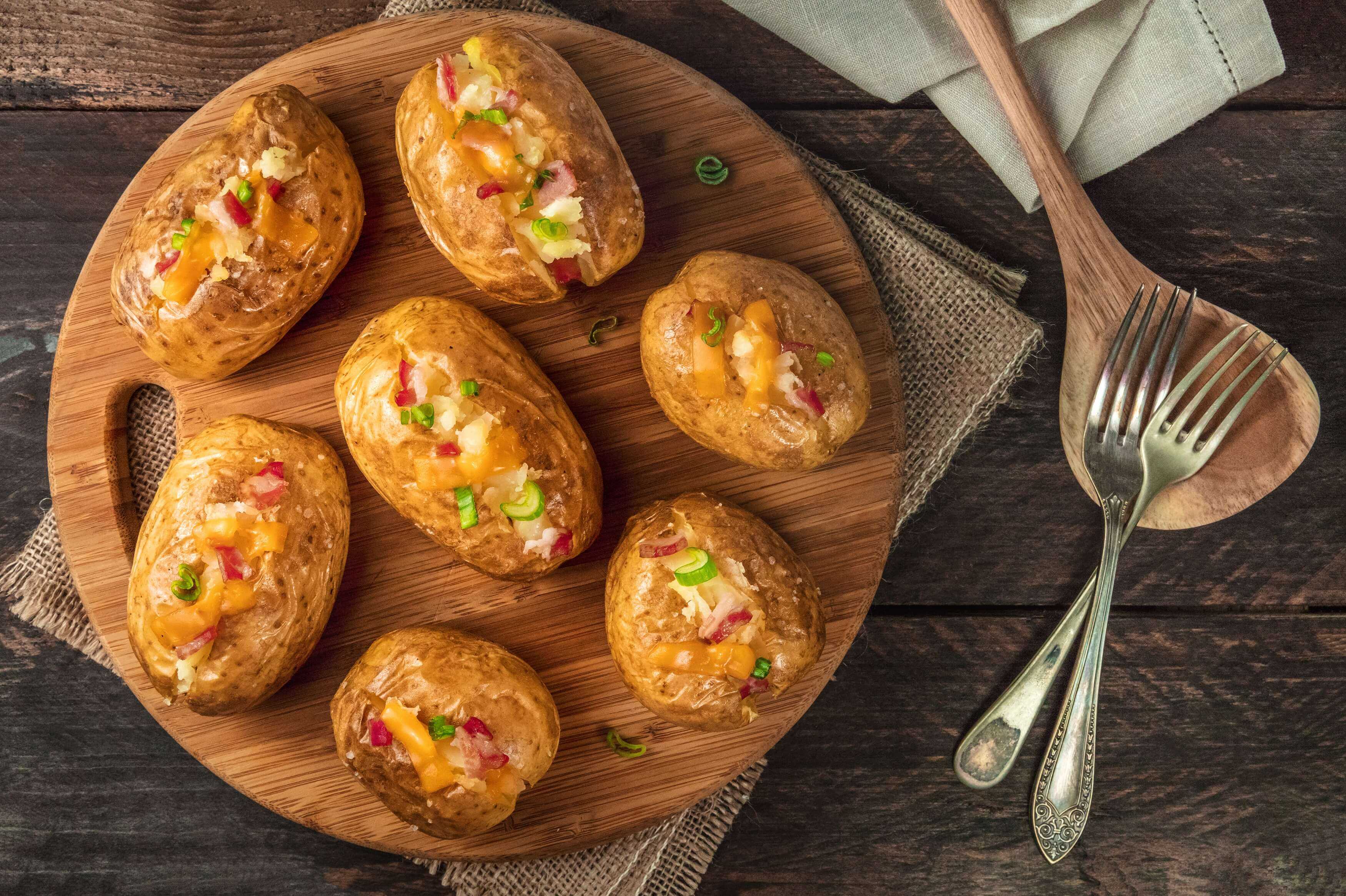 Easy Cheesy Baked Jacket Potatoes